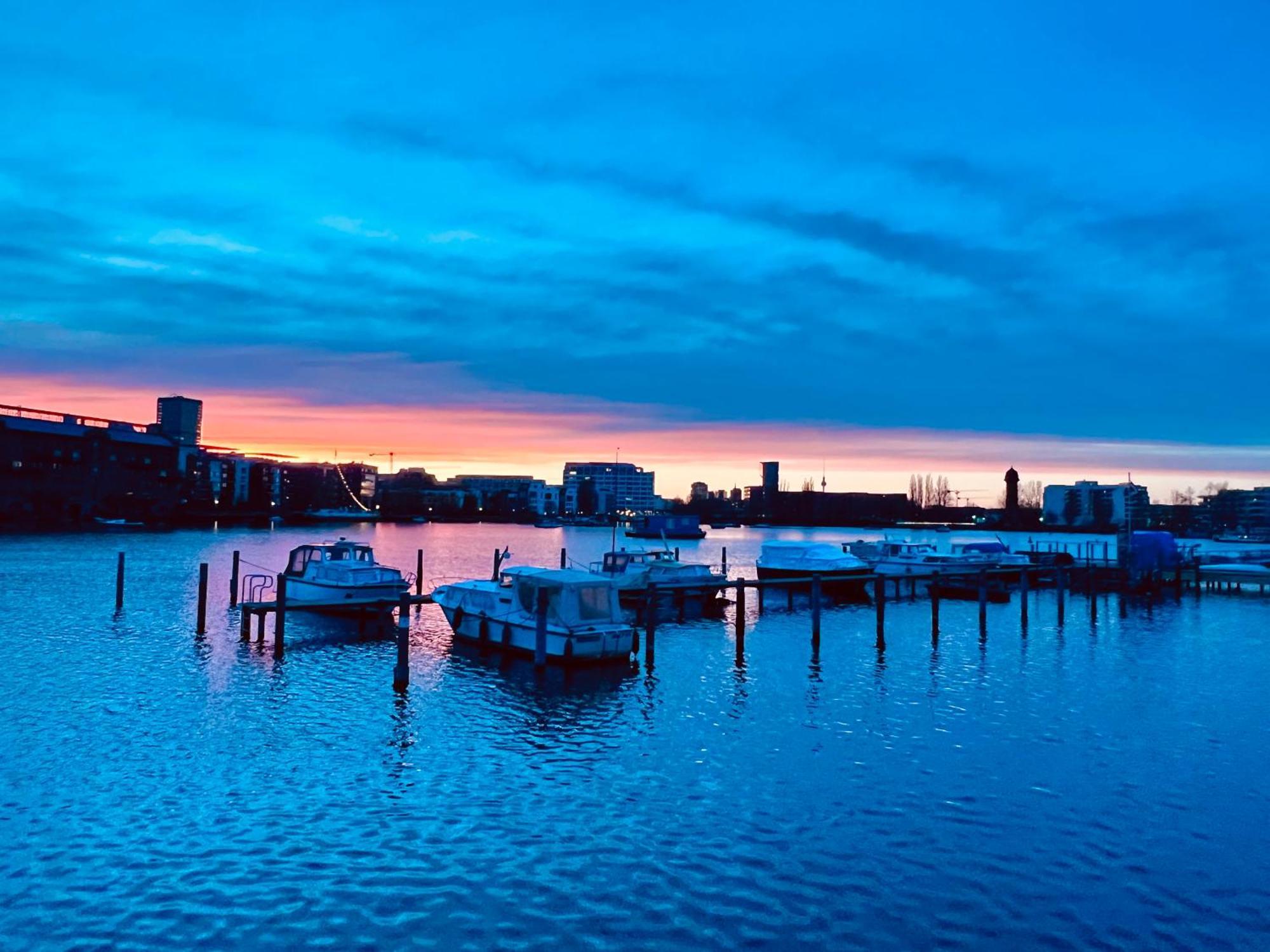 Schoene Aussichten Mitten In Berlin - Il Sole ภายนอก รูปภาพ