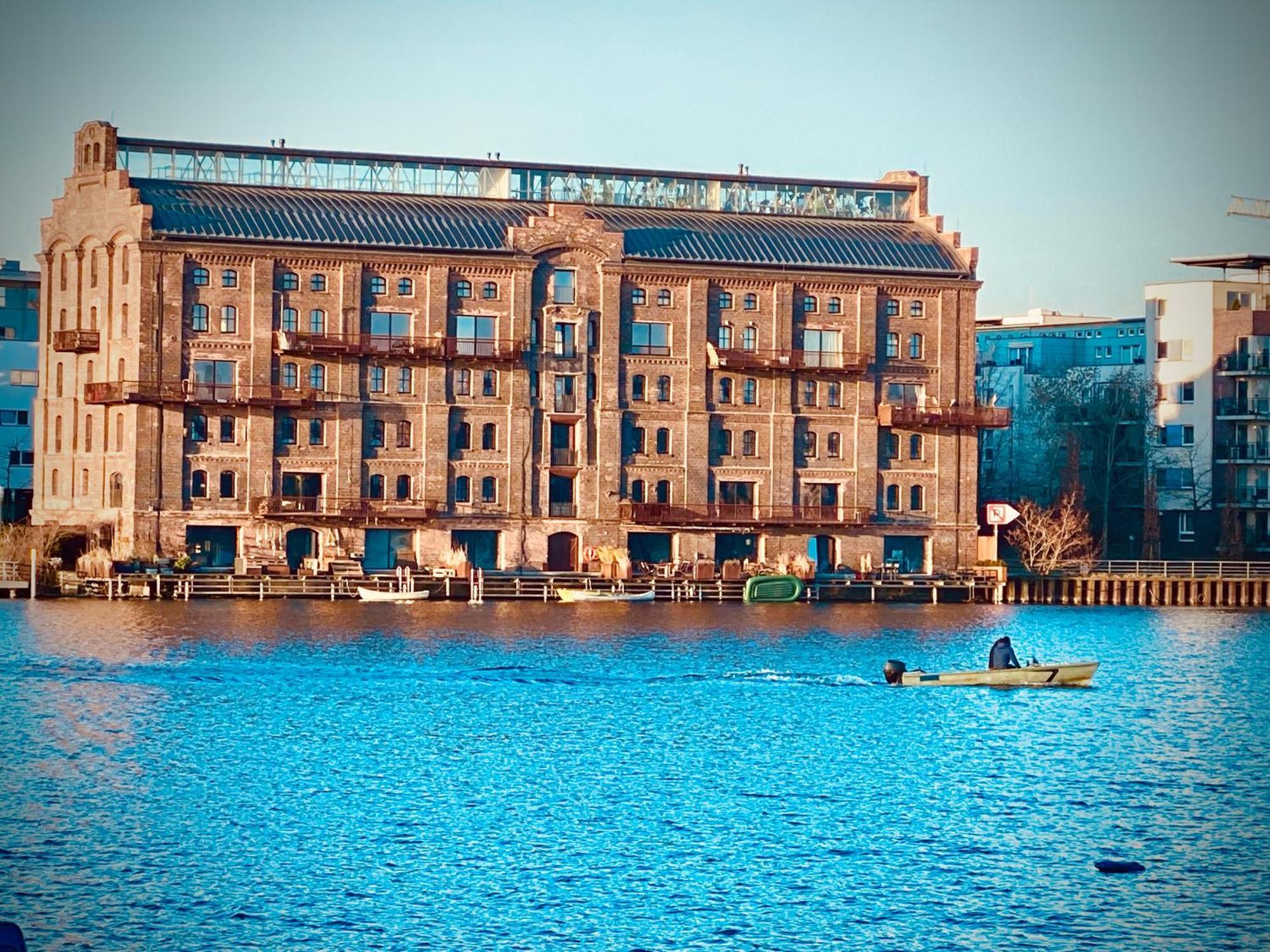 Schoene Aussichten Mitten In Berlin - Il Sole ภายนอก รูปภาพ